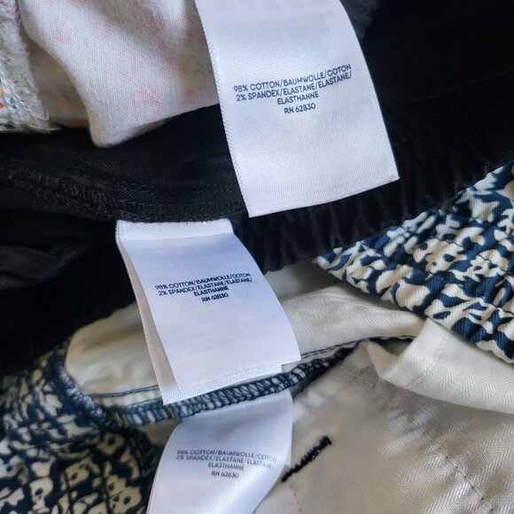 Lands End Pull On Shorts Womens Lot Of 3 Floral Black 14P Cotton Mid Rise - Picture 11 of 14